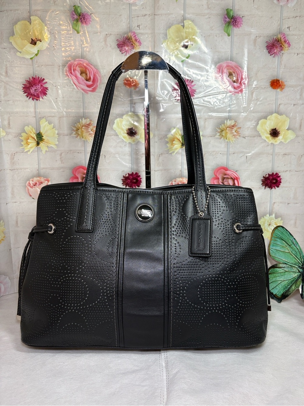 LowStrt Coach 2 Compartment Black Perforated Leather Gallery Tote Bag 15x9.5x6in